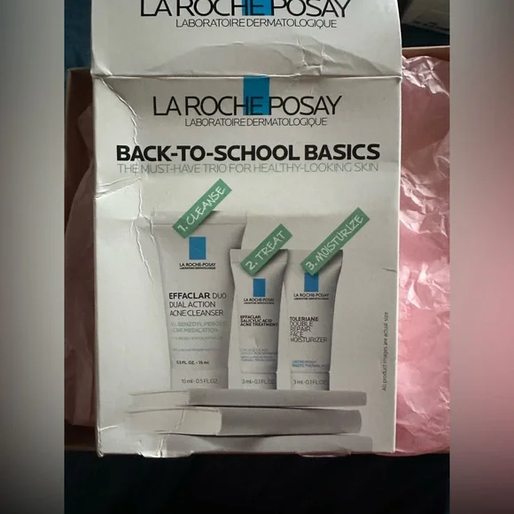La Roche-Posay Skincare Trio Set - Picture 1 of 4